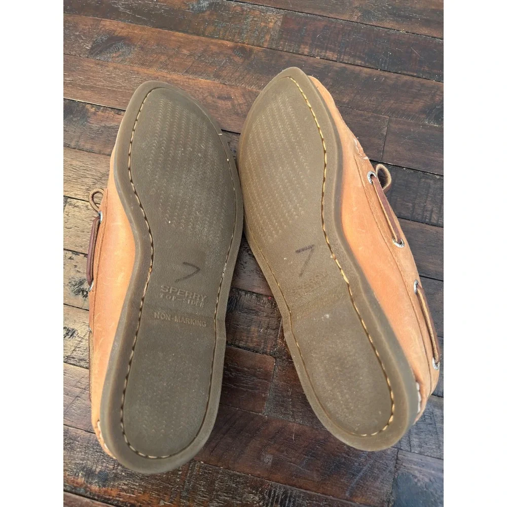 Sperry top sider